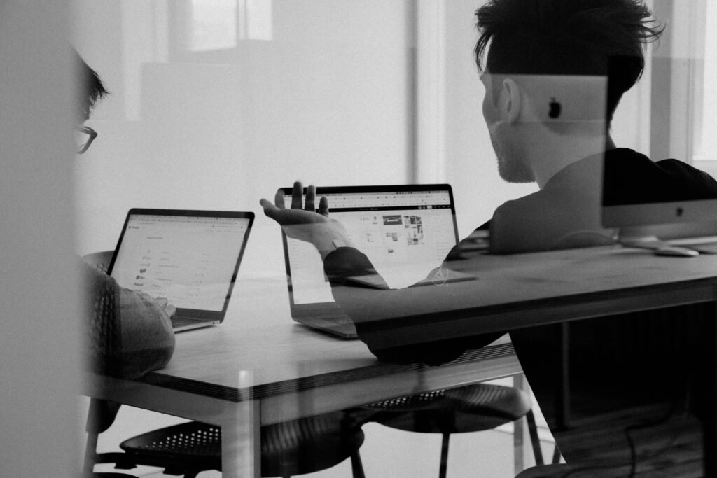 lancer une activité rentable en parallèle de son job