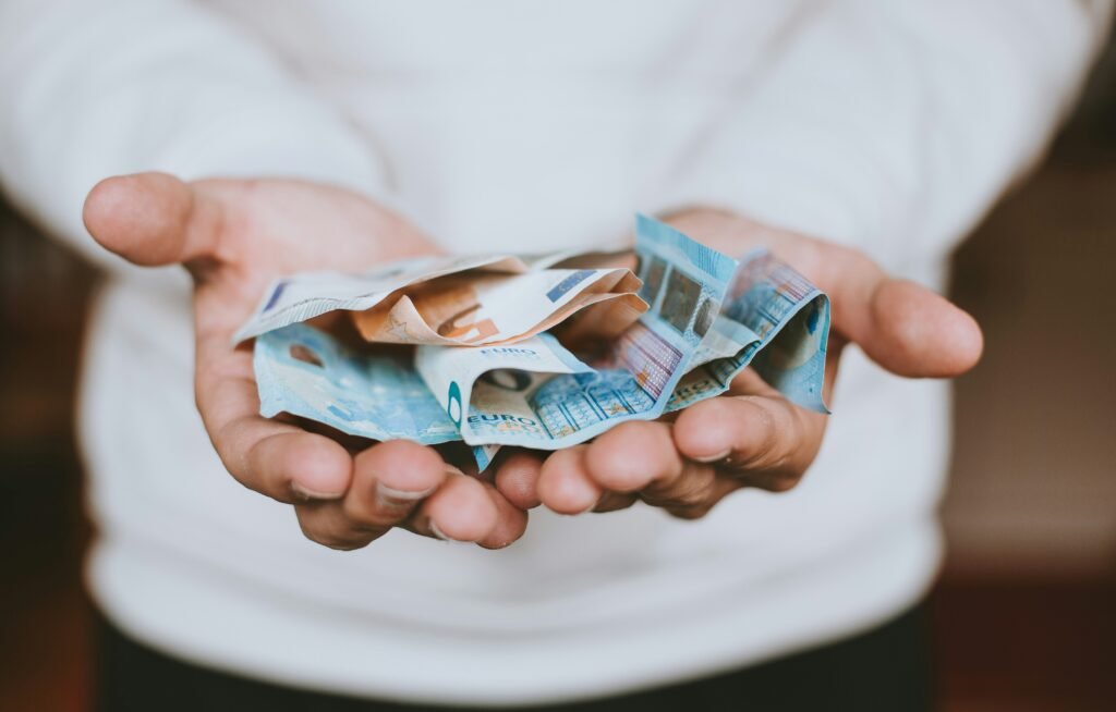 Les 7 idées de business en ligne pour arrondir ses fins de mois sans diplôme ni expérience